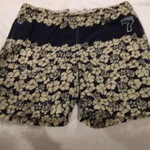 Men’s swim trunks